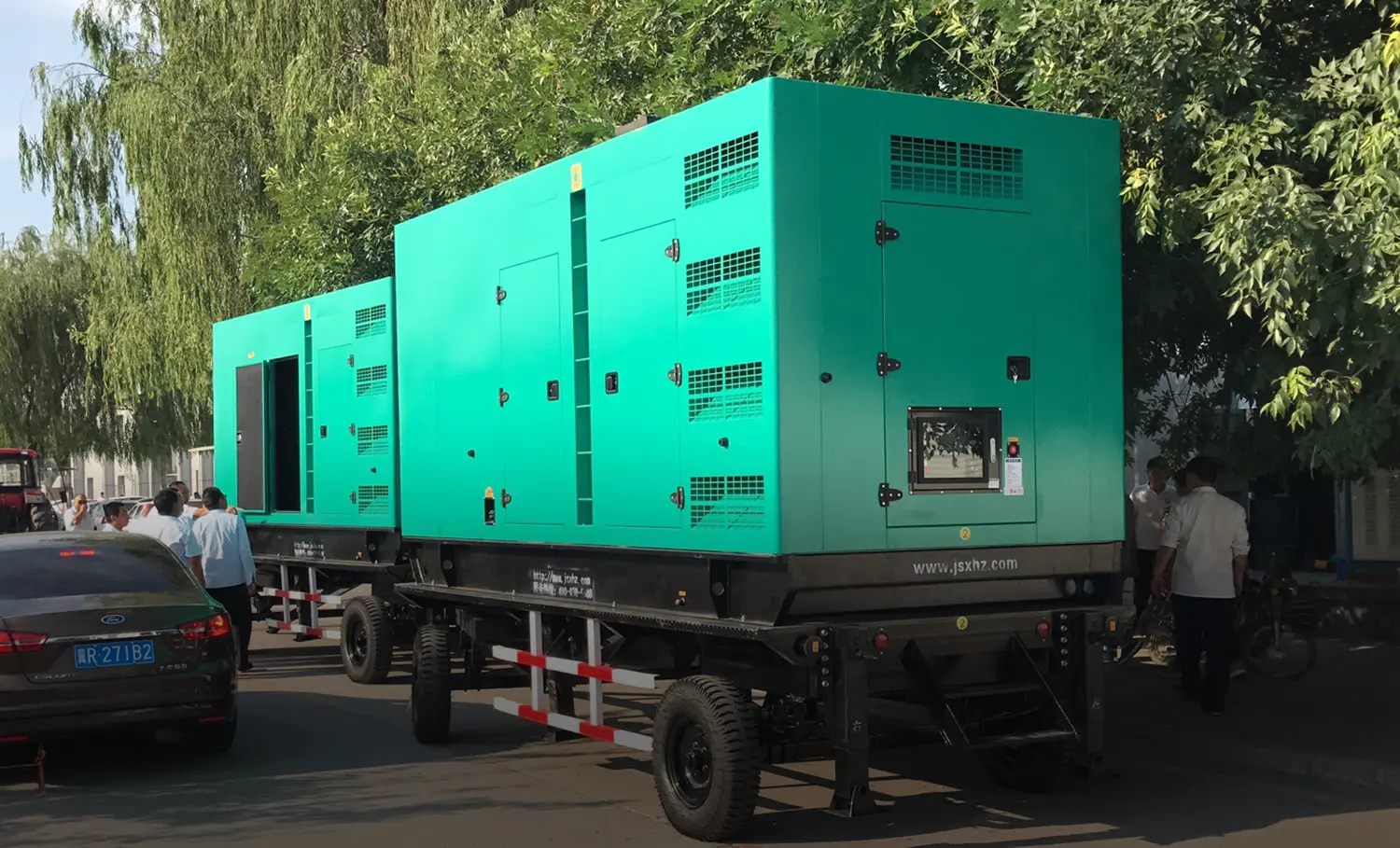 Emergency backup power sources for commercial centers, large supermarkets, residential areas, etc